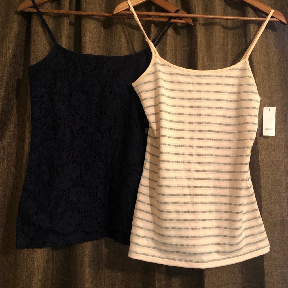 💙 Two (2) Loft Outlet Camisoles- Small 💙